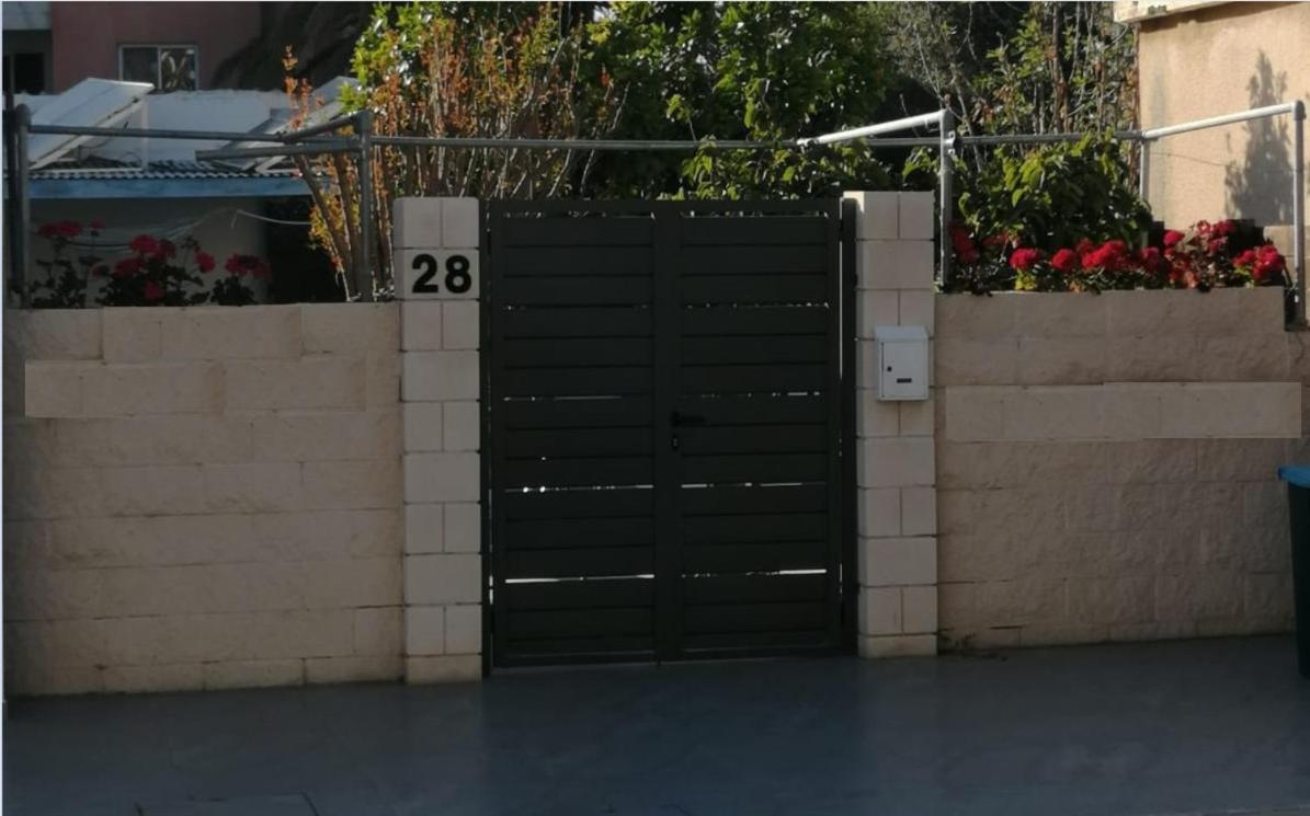 Alekas Pool And Garden Home Pafos Exterior foto